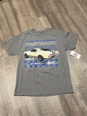 Gray Short Sleeve 1967  Shelby GT 500
Fastback Graphic Tee Large